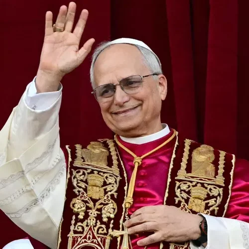 Pope Leo XIV Urges World Leaders to Pursue Lasting Peace Through Wisdom